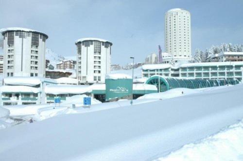 Attico Villaggio Olimpico Colle Sestriere Exterior photo